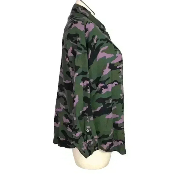 Torrid Cozy Camo Women 1X Drop Shoulder Button Up Top Green Purple Roll Tab - Picture 5 of 10